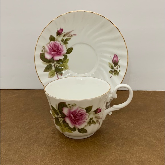 Allyn Nelson Tea Cup Saucer Set - Picture 1 of 6